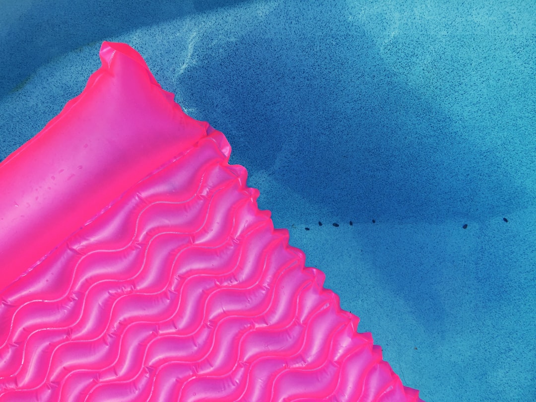 Så får du mer sommar med pooltak 4x8 illustration